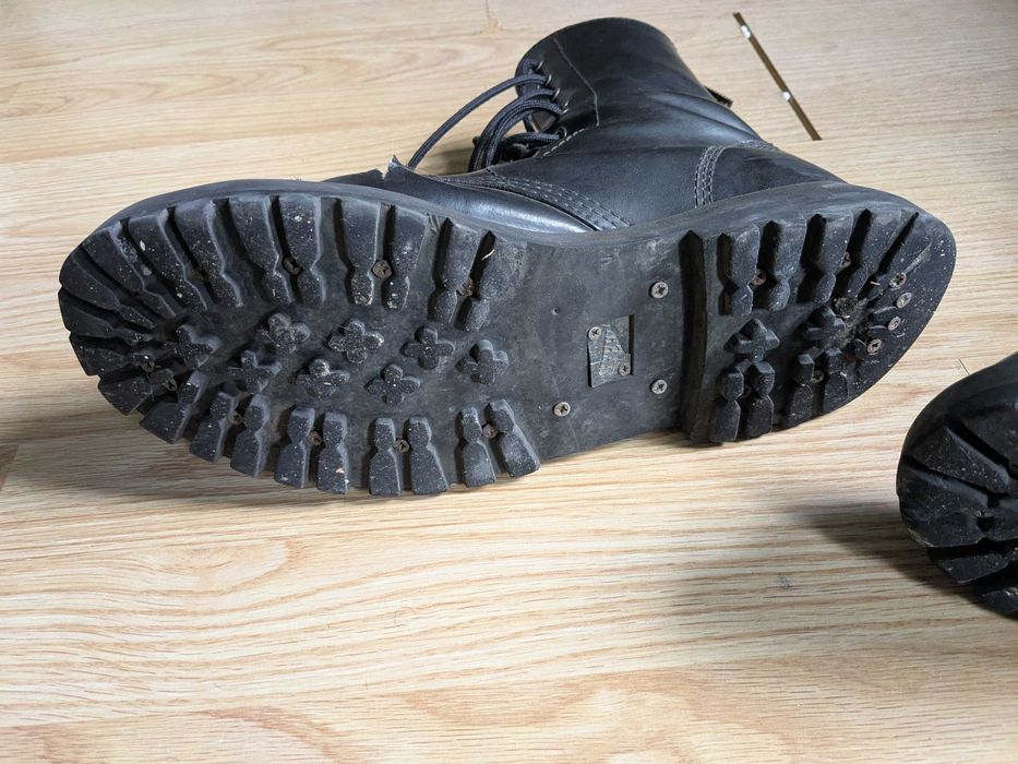 Glany Steel r 47 czarne