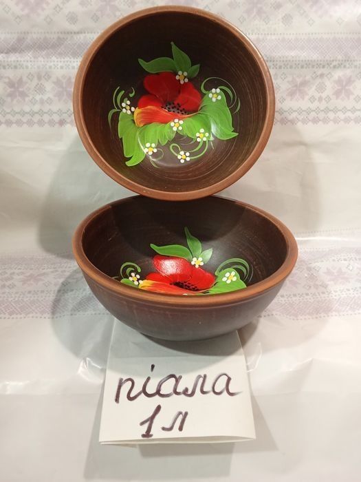 Мальовничий посуд Мак