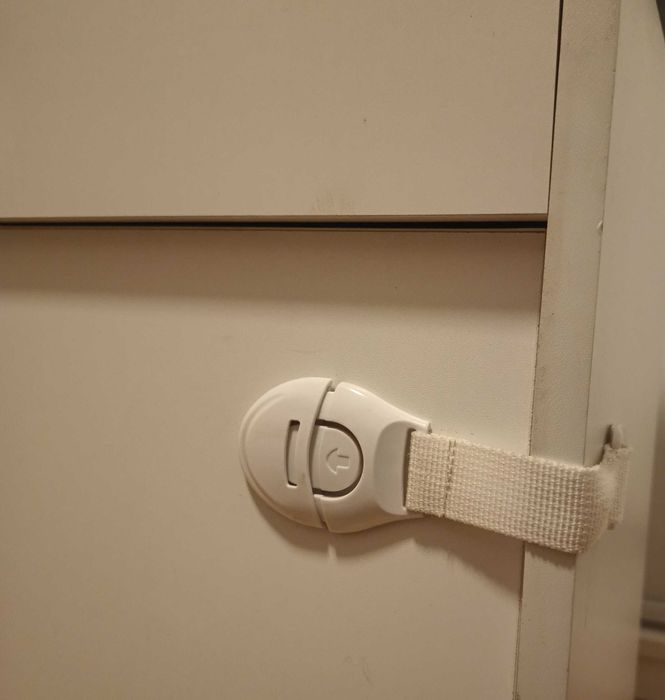 Szafka na buty do przedpokój ju