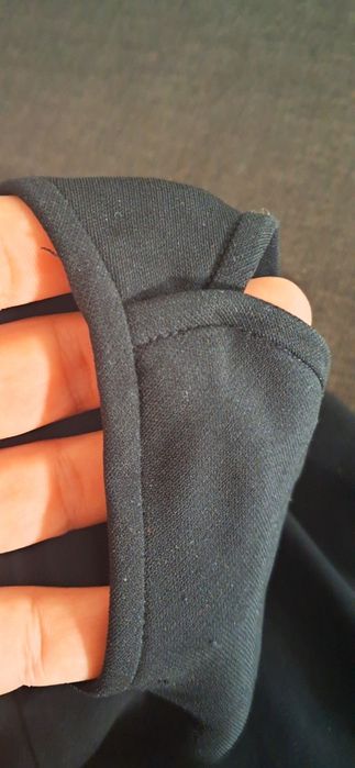 Czarna sukienka rozmiar 8 prosta mała czarna linea