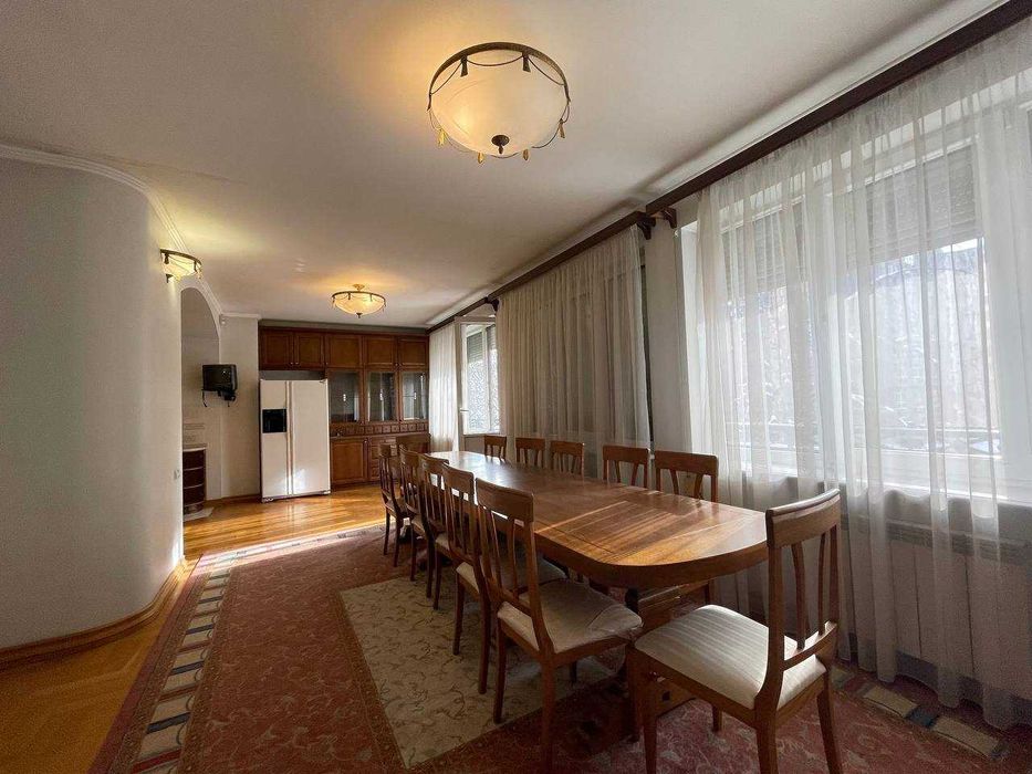 Продаж квартири Саксаганського, центр, Льва Толстого, Олімпійська