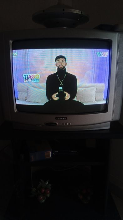 Tv crt CROWN '20 polegadas