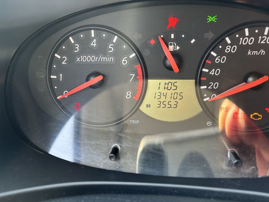 Nissan micra 2008 року 1,2 автомат