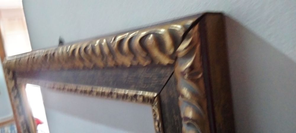 Moldura com bordado