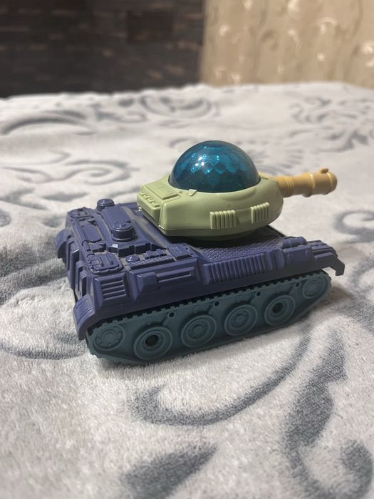 Танк (іграшка музикальна )