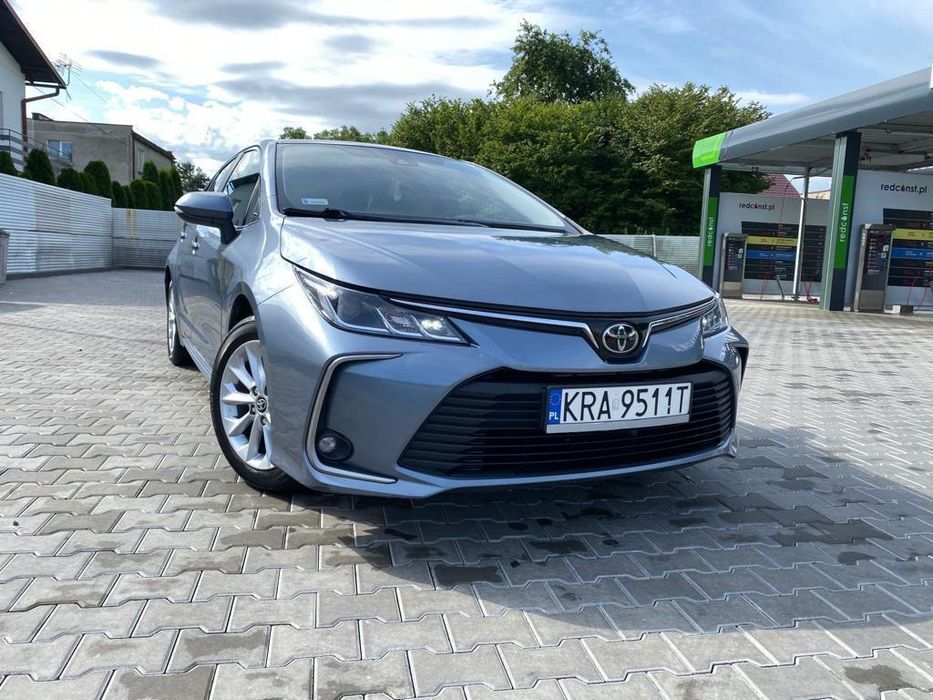 Toyota Corolla sedan 2020 .
Auto bardzo za
