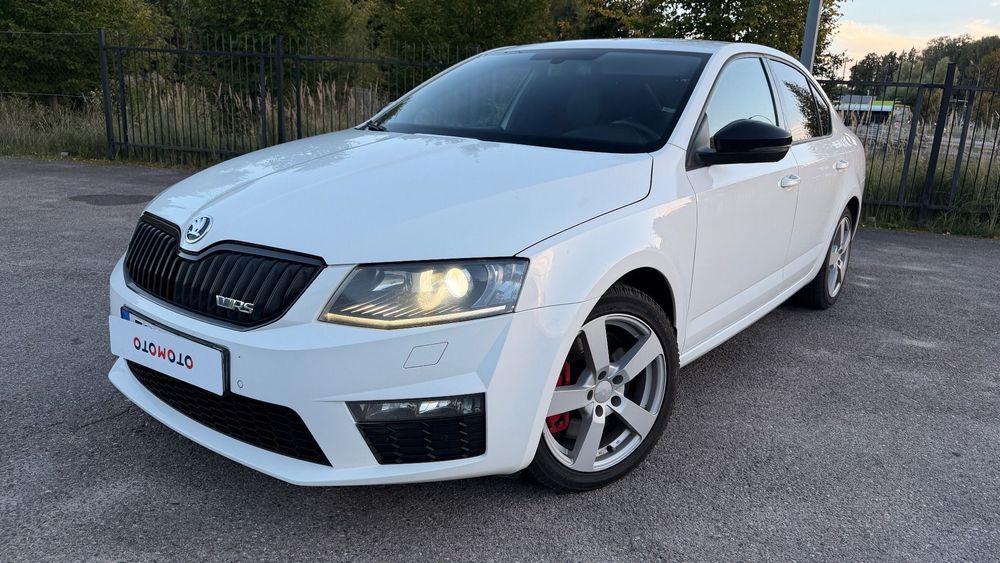 Skoda Octavia Octavia RS 2.0T 220km benzyna DSG Canton bezwypadkowa piękny stan