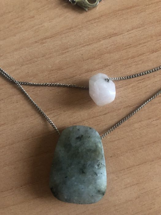 Colar duplo com cristais