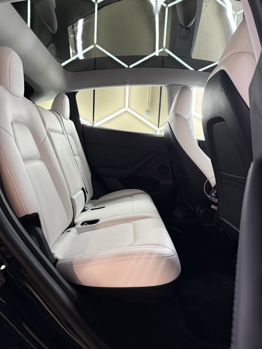 Tesla Model Y Sr Plus LFP