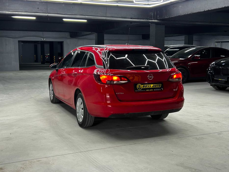 Opel Astra 2016