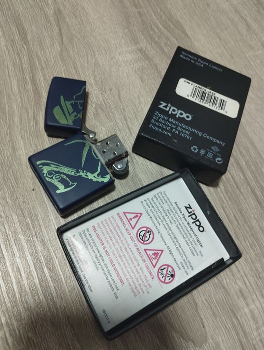 Isqueiro Zippo novo colecao