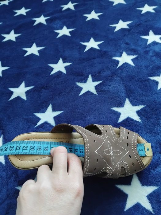 Шльопанці жіночі