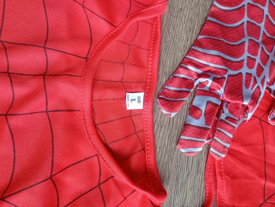 Strój Spiderman na bal przebierańców