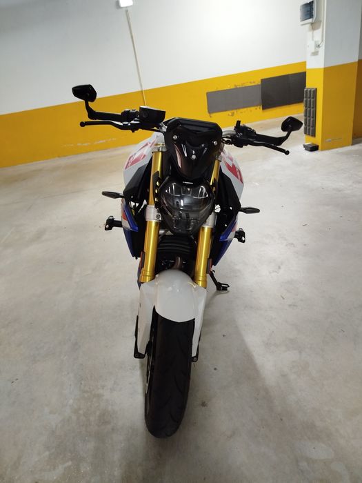 BMW f 900 R sport