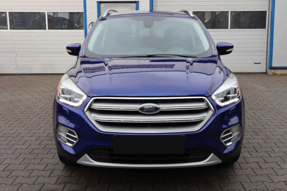 Ford Kuga      2017