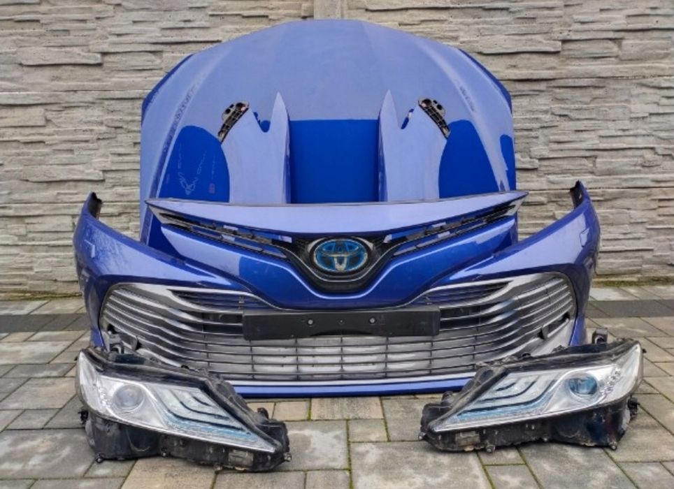 Розборка Toyota Camry 70 xle le hybrid капот двері фари  2018-2024