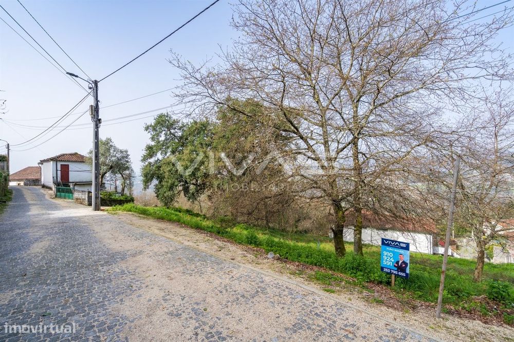 Terreno Urbano  Venda em Caldelas, Sequeiros e Paranhos,Amares