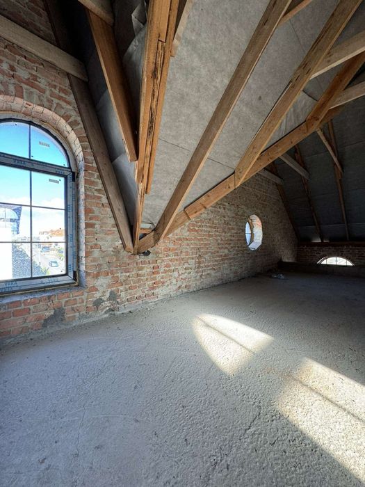 Продам дворівневу квартиру ,новий масив району Новий Двір