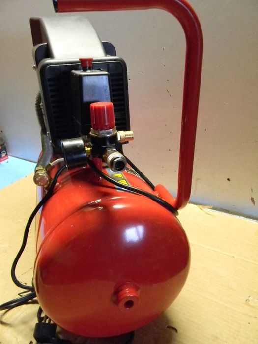 Sprężarka olejowa Einhell TC-AC190/24 kompresor