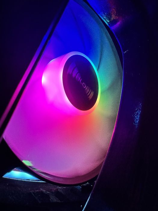 Продам кастомный пк , сборка компьютера в колесе .