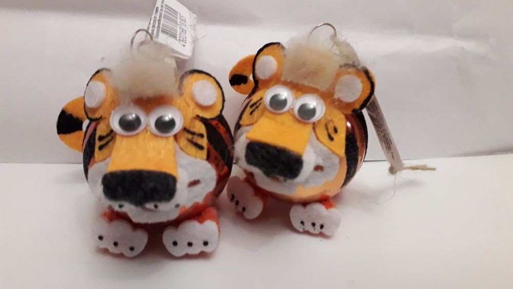 Елочные игрушки тигрята  есть 50шт