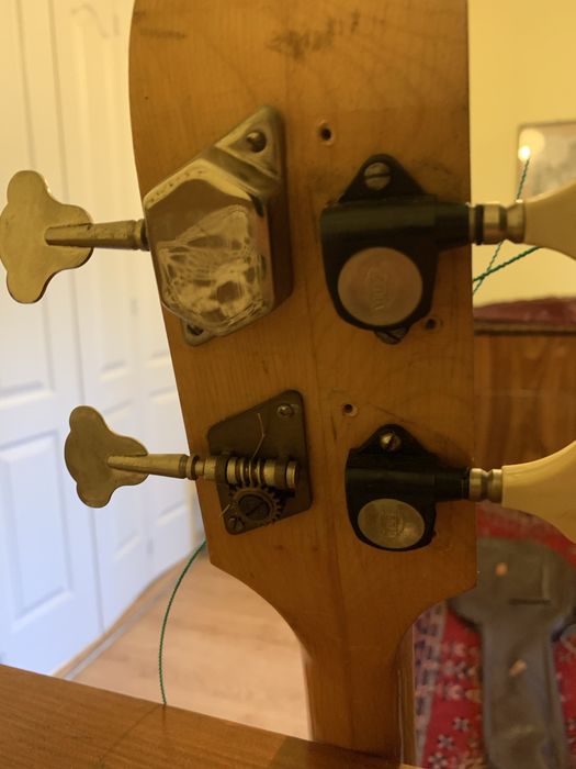 Gitara basowa Rytm – stan dobry.