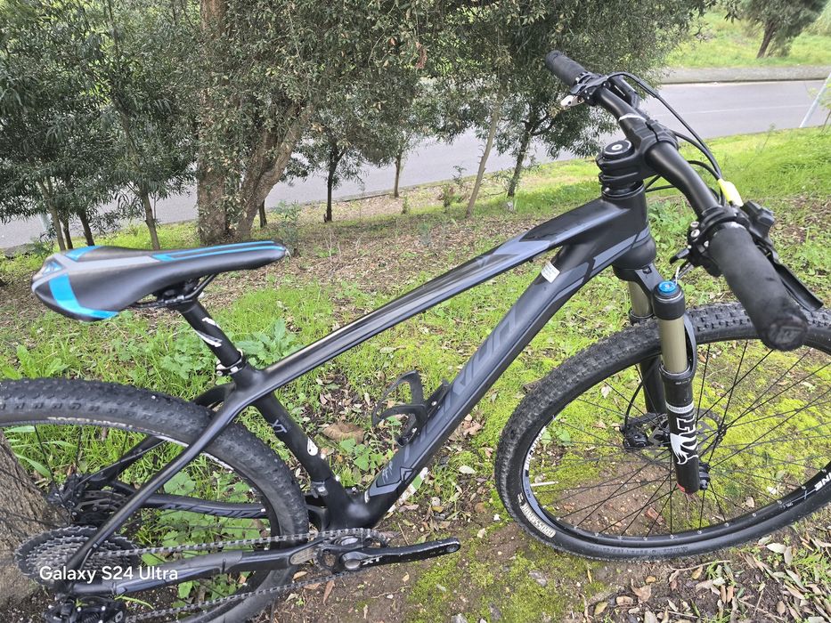 Merida carbono 29 m 11x1v com fox