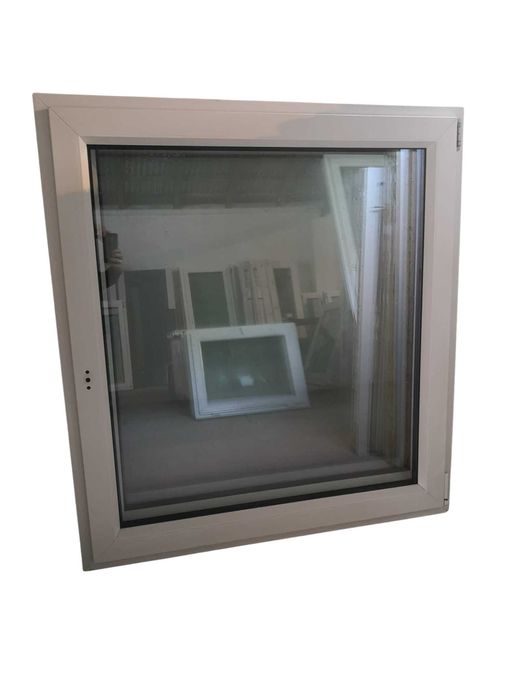 Niemieckie, używane okno PCV 120 x 130 cm Skład Okien Nowych/Używanych