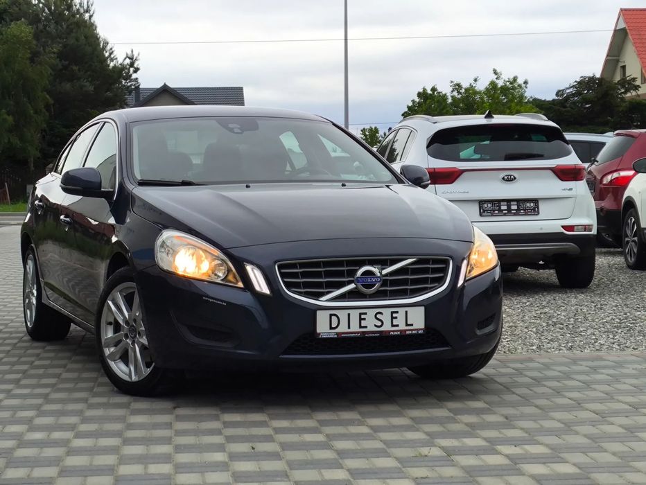 Volvo S60 2.0D MOMENTUM , Alu, PDC Niski Przebieg, Servisowany.