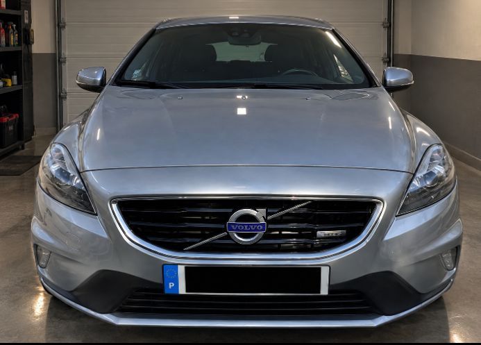 Volvo V40 D2 R Design