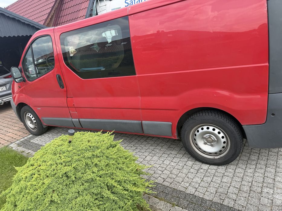 Opel Vivaro  long 1.9td klimatyzacja
