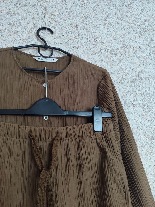 Текстурований костюм на ґудзиках розмір S-XS