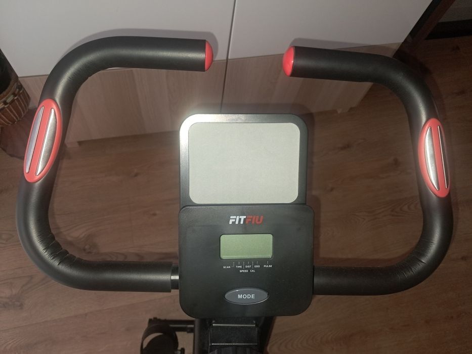 Bicicleta de exercicio dobrável