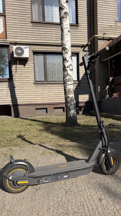 Електросамокат Ninebot G30 max