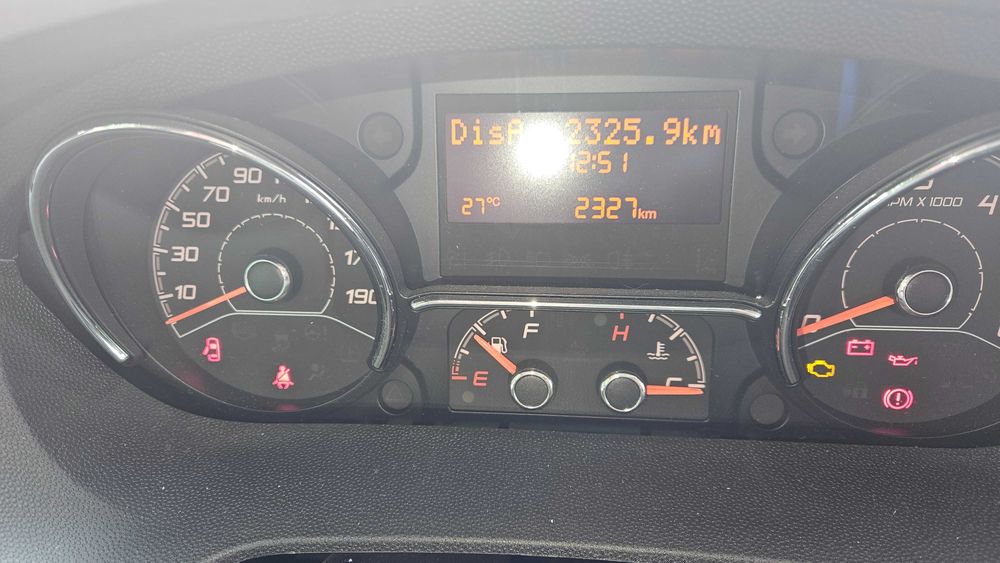 Autocaravana Dethleffs trend,perfilada,com 2327 km