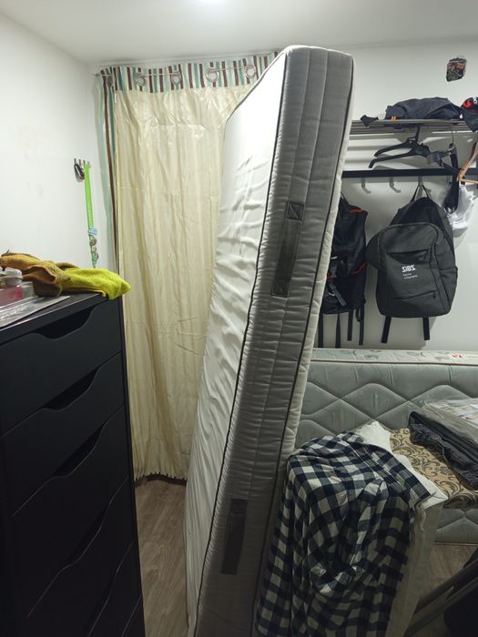 2 colchões de solteiro pouco uso