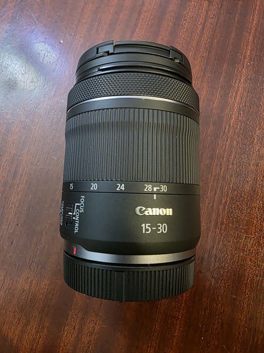 Canon RF 15-30 mm F4.5-6.3 IS STM (com garantia)