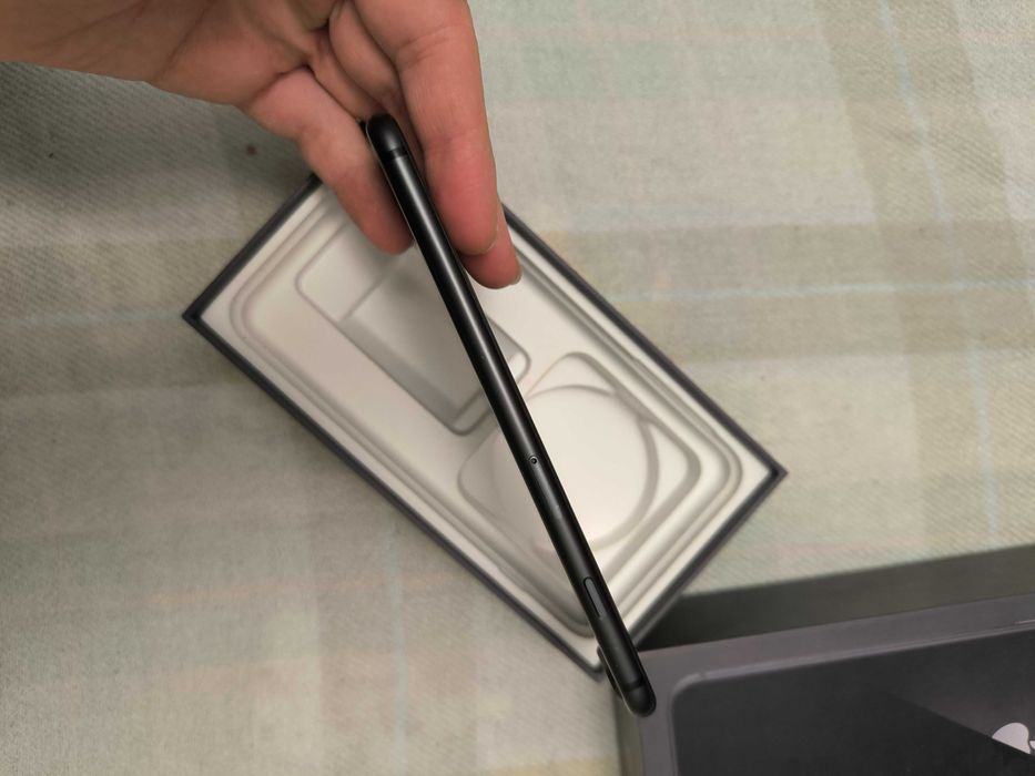 iPhone 8 Plus 64 ГБ Neverlock