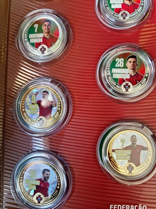 Colecção completa das moedas da seleção portuguesa ICOINS.
