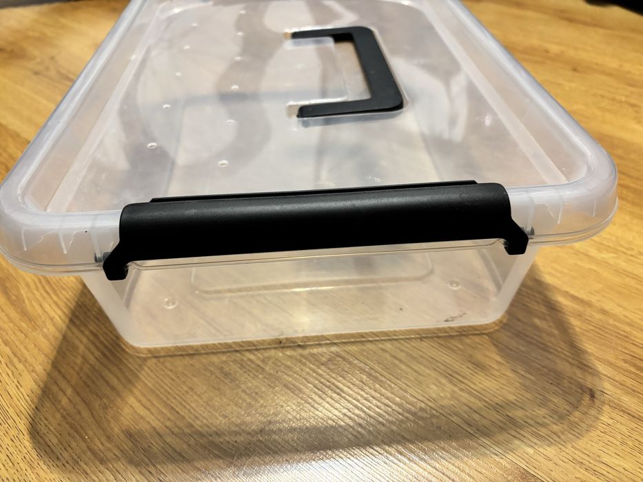 Pojemnik terrarium dla młodego węża + gratis tuba korkowa