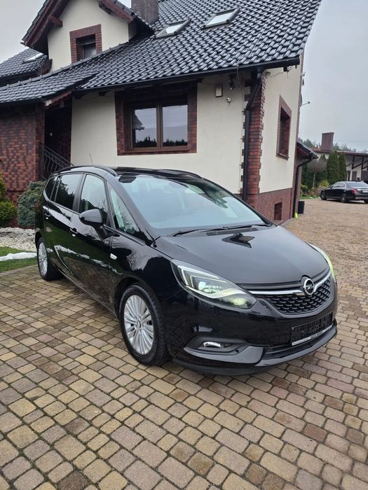 Opel Zafira Opel ZAFIRA TOURER 1.4 2017r. benzyna BEZWYPADKOWA