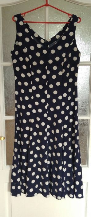 Sukienka z wiskozy granatowa w grochy