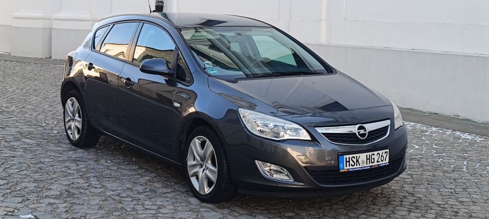 Astra 1.4 bez TURBO z Niemiec .Bardzo zadbane auto