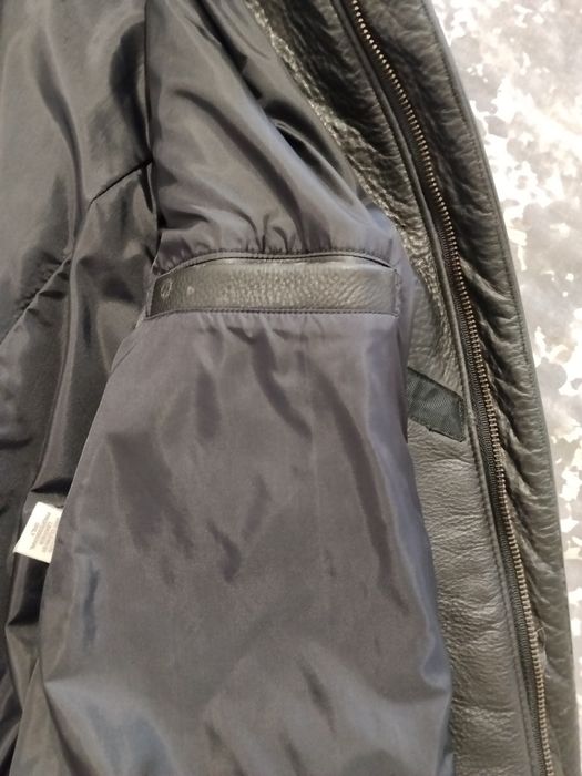 Casaco de homem em pele