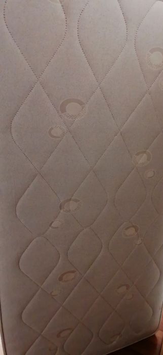 Colchão  183 x 95