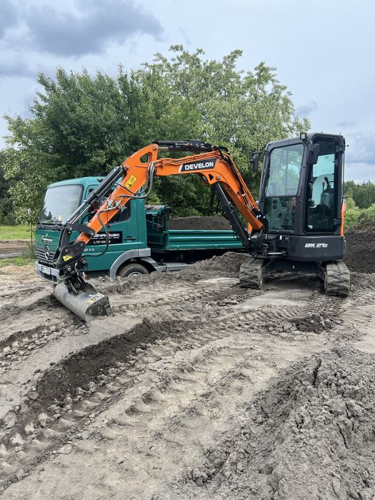 Minikoparka wywrotka usługi prace ziemne koparka roboty ziemne Wilanów