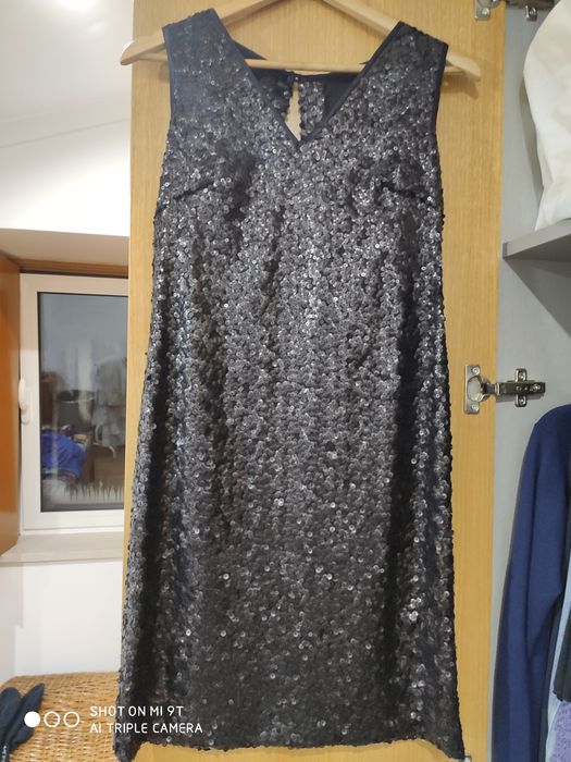 Vestido preto de lantejoulas