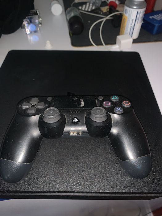 Ps4 plus 512gb..