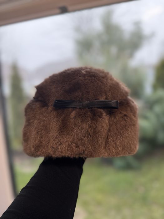 Продам вінтажну хутряну шапку Mitzi Lorenz