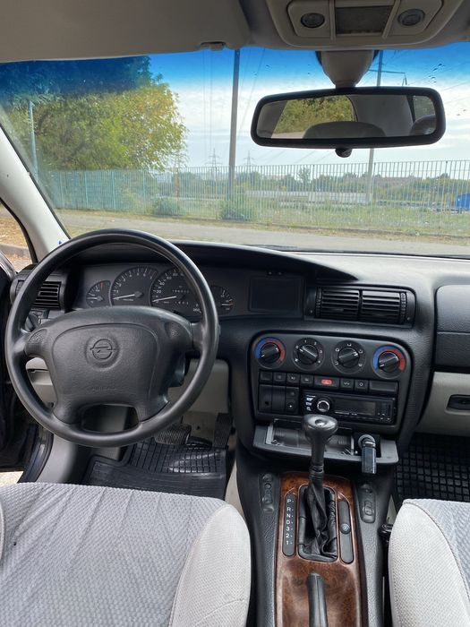 Opel Omega b 2,5 v6